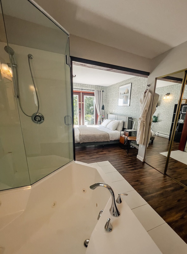 Luxury Studio Suite photo 1