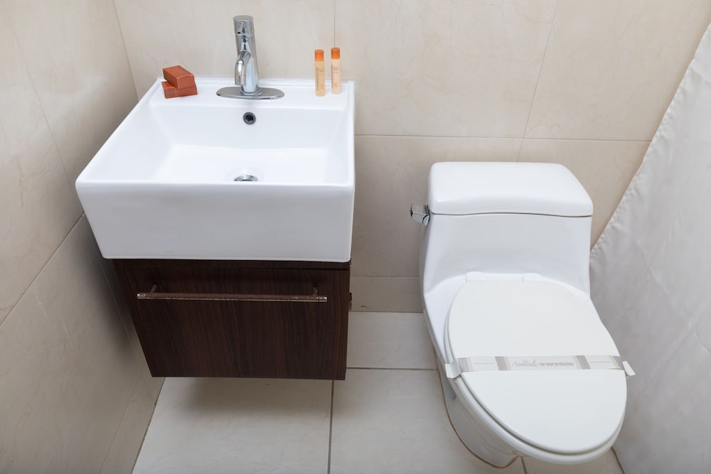 Standard Double Room Single Use photo 3