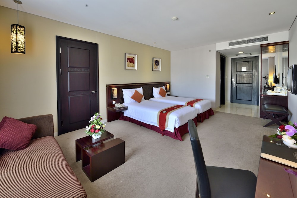 Deluxe Room - Photo 3