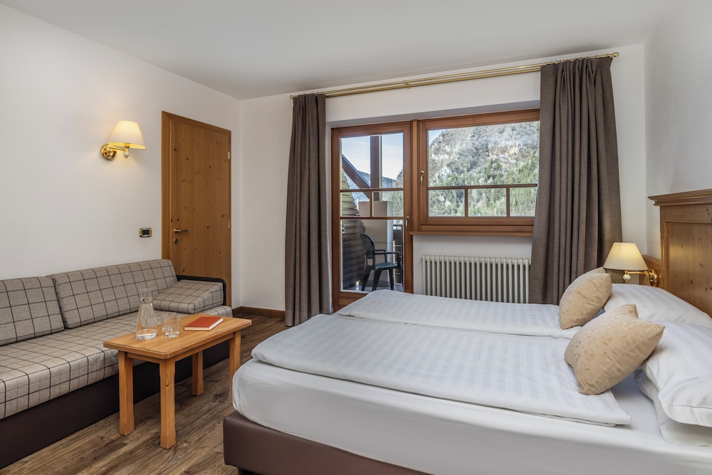 Classic Double Room - Photo 1