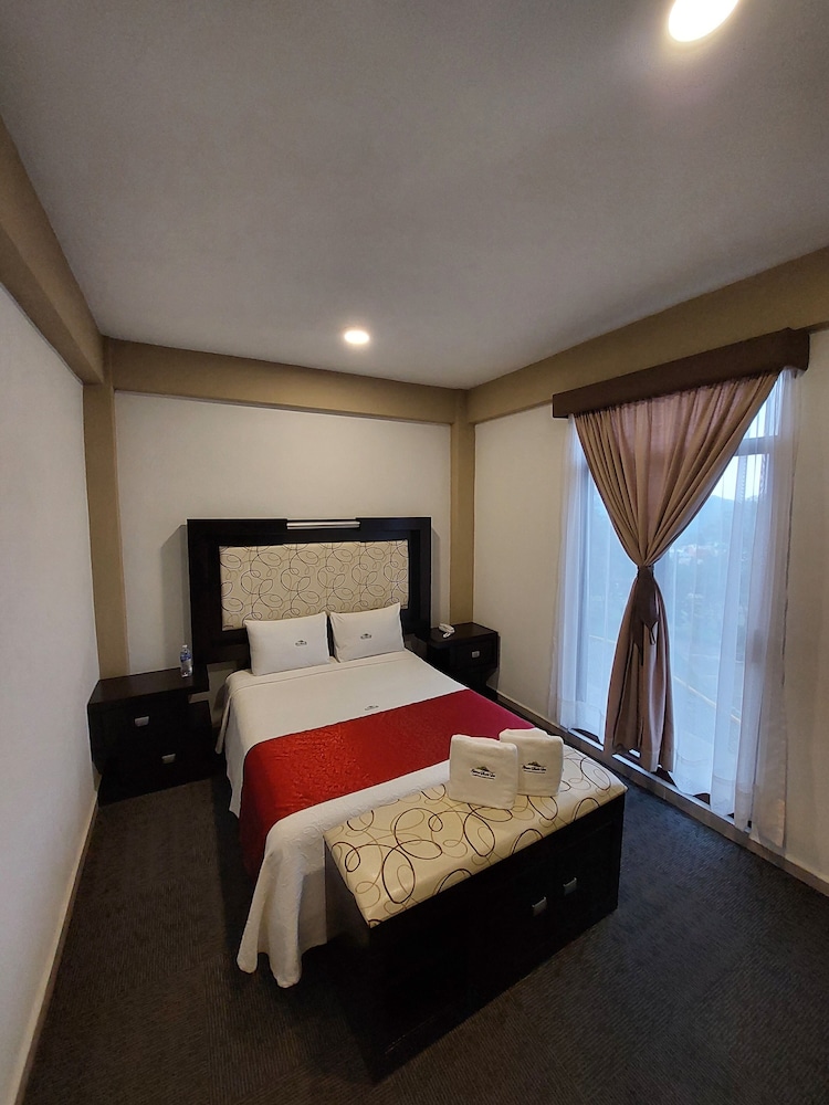 Double Room, 1 Queen Bed, City View photo 1