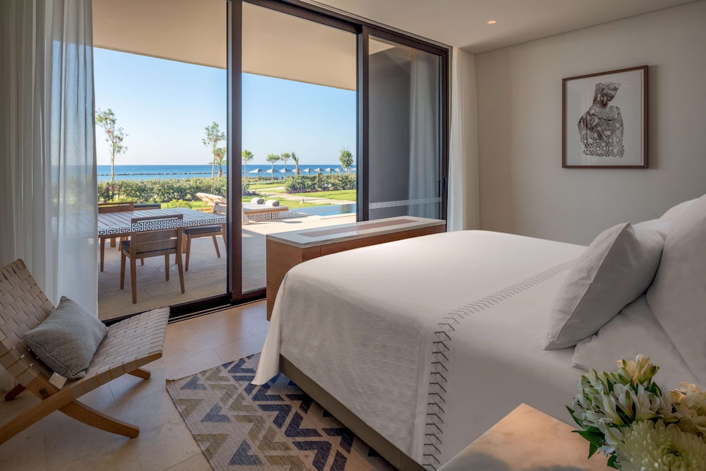 Seafront Cabana with Private Pool