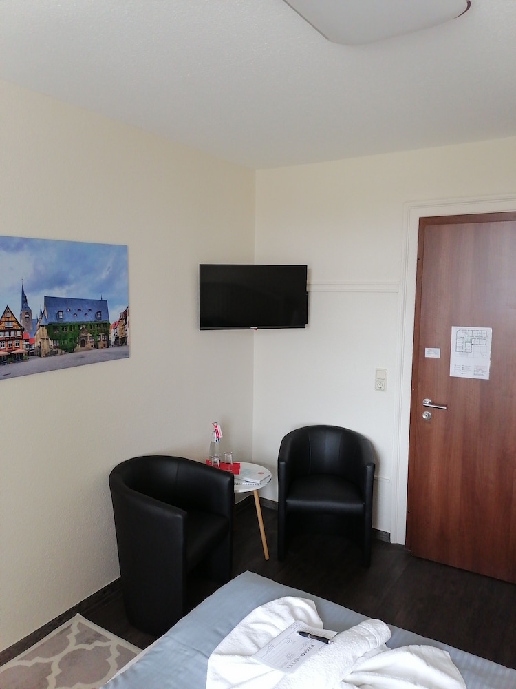 Economy Room photo 3