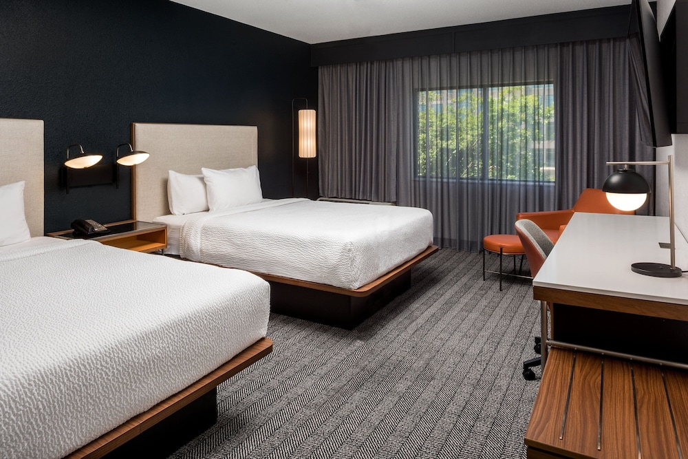 Room, 2 Queen Beds (Hearing Accessible) - Photo 1
