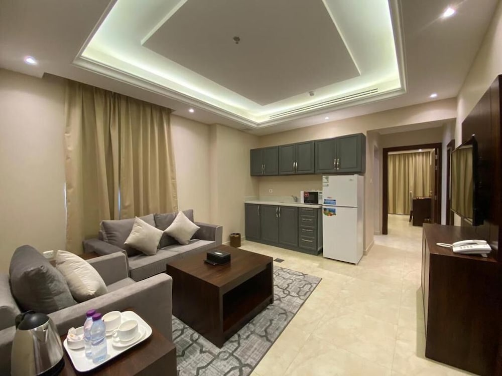 One Bedroom Apartment - Photo 5