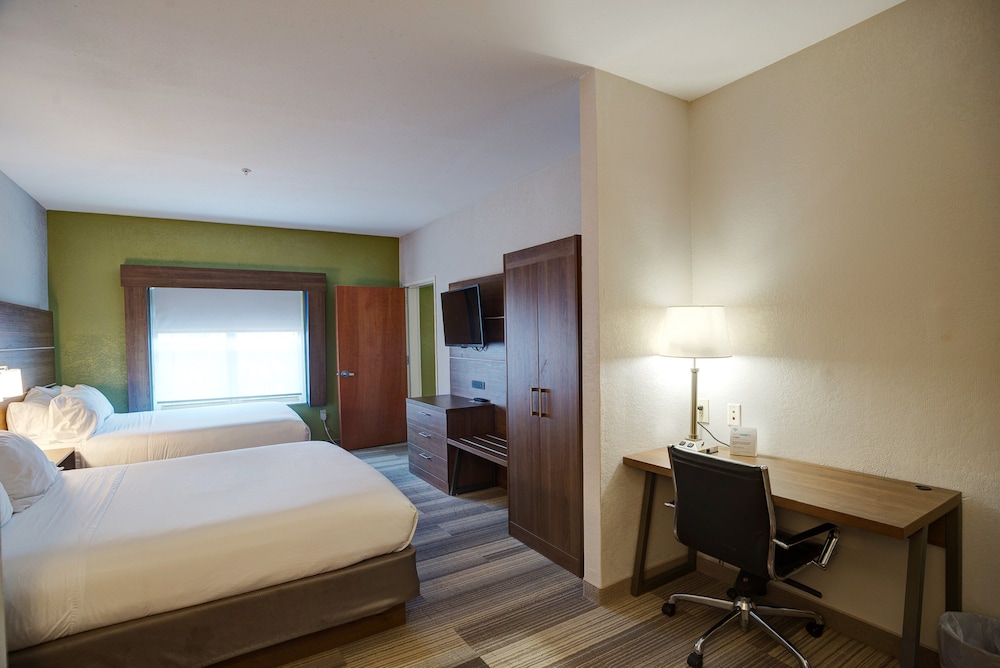 Standard Room, 2 Queen Beds, Accessible (Communications) - Photo 2