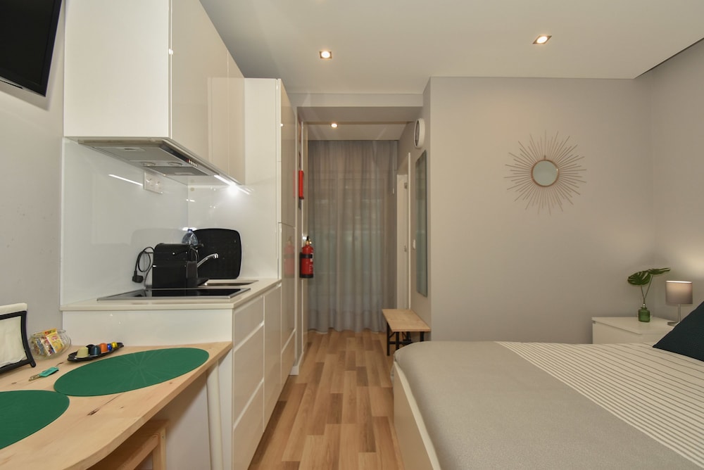 Comfort Studio Suite, Terrace (2)