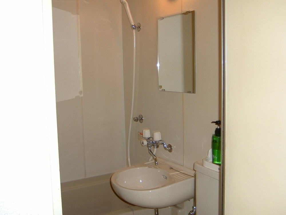 Single Room with Private Bathroom, Toilet photo 2