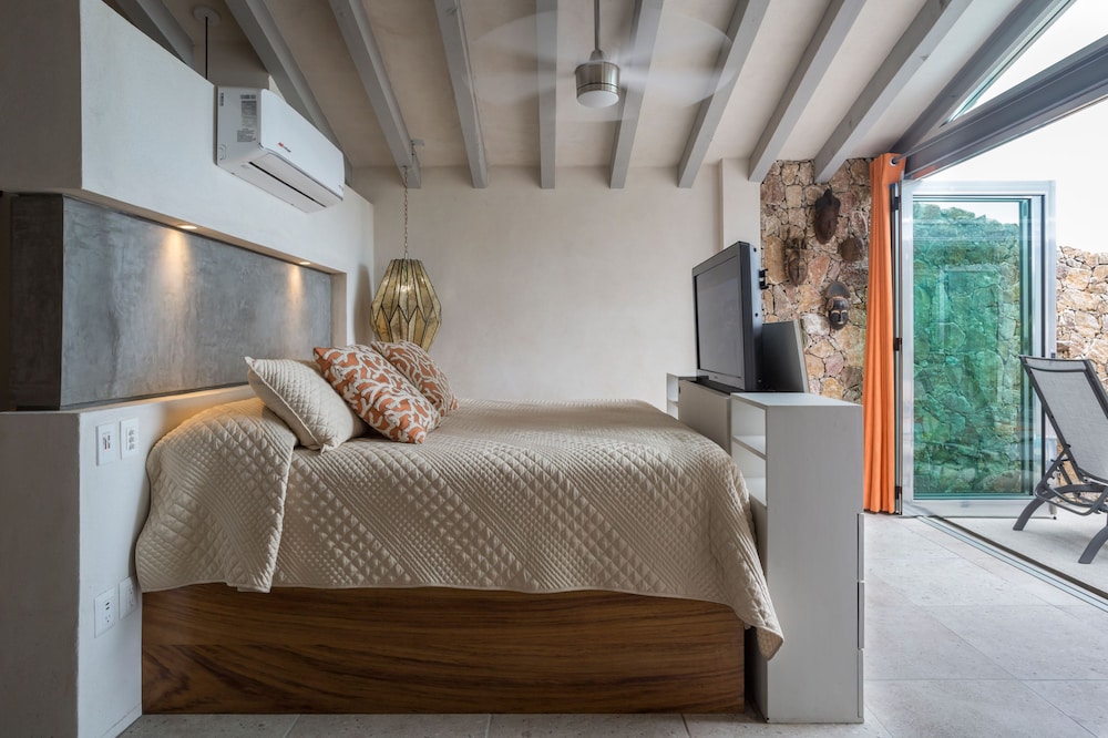 Luxury Penthouse, Ocean View photo 2