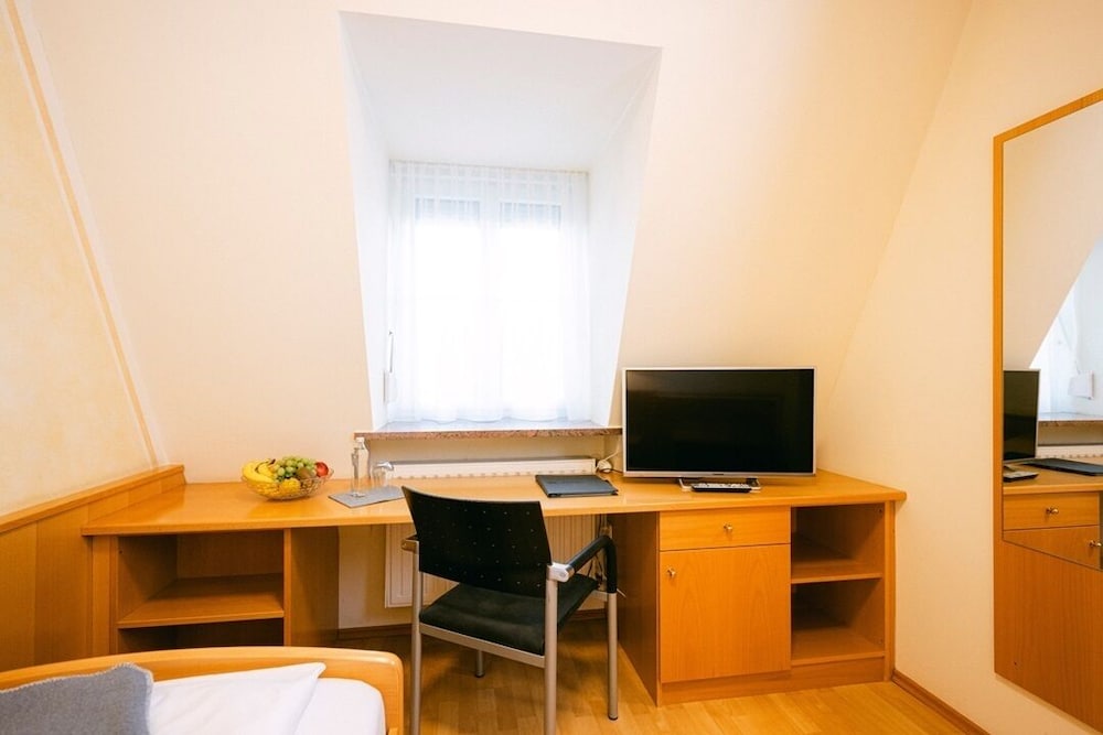Standard Single Room photo 2