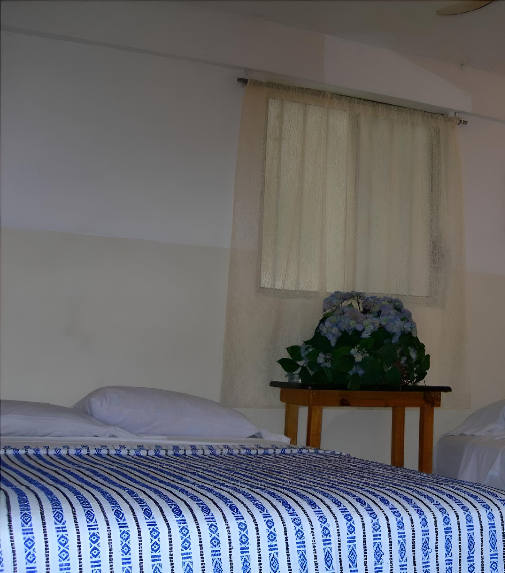 Standard double room with fan photo 2