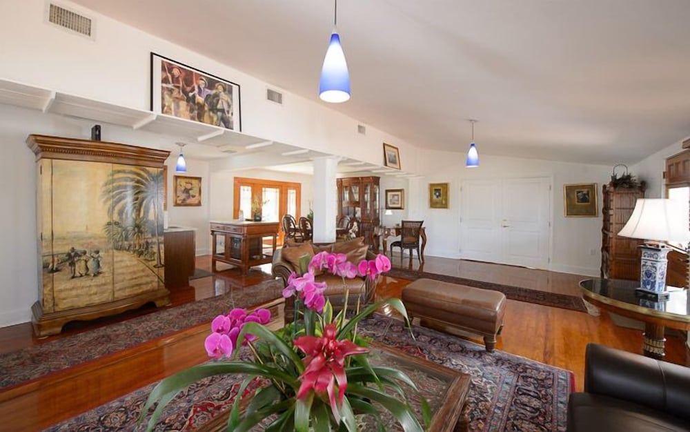 Serenity Suite, 1 Bedroom, Kitchenette, Pool Access, Ground Floor photo 2