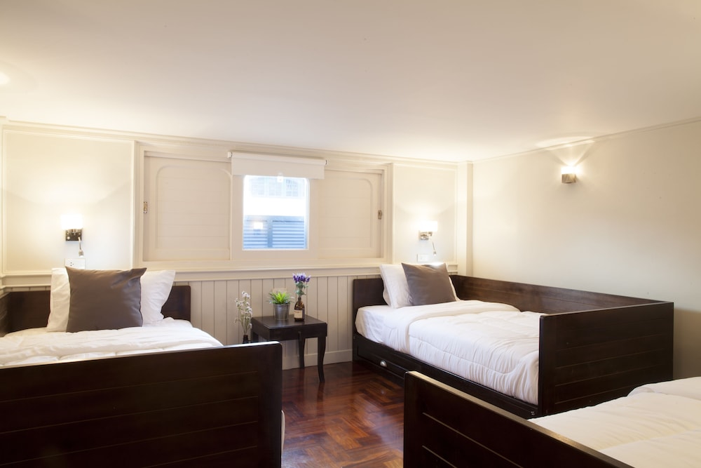 Suite, 2 Bedrooms - Photo 6