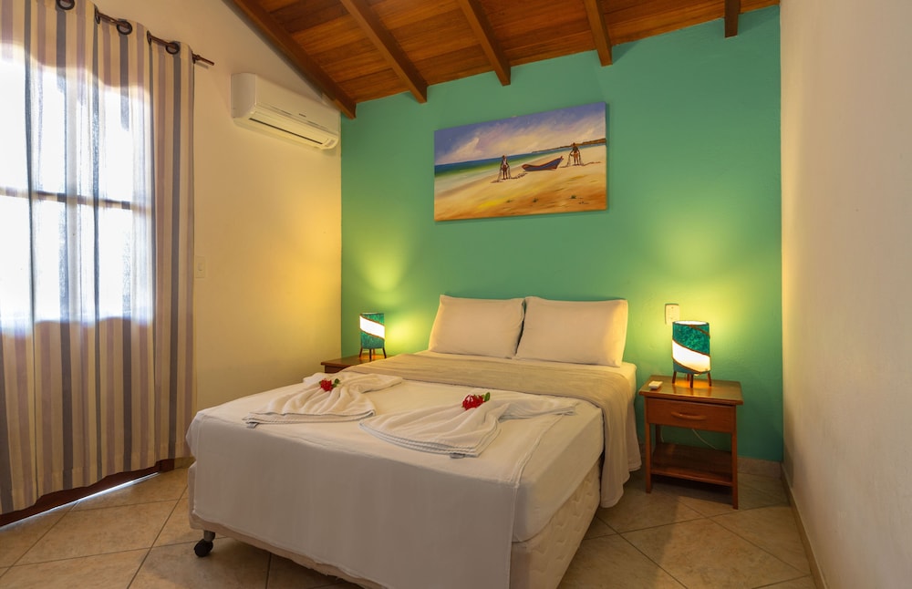Standard Apartment, 3 Bedrooms, Pool View photo 1