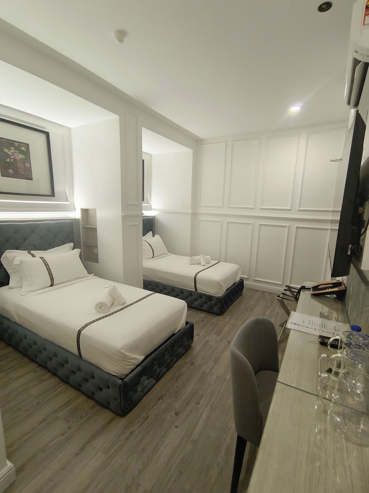 Basic Twin Room photo 3