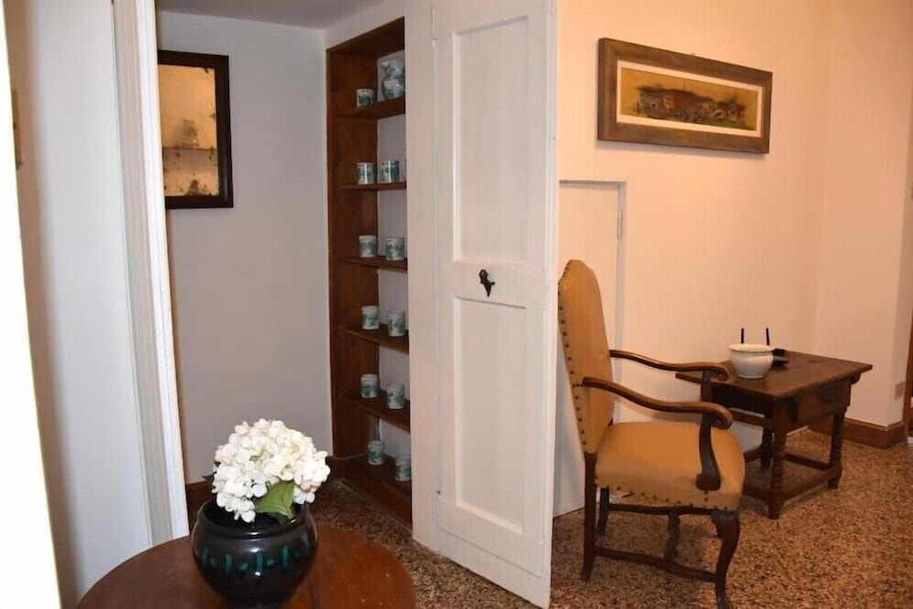 Comfort Apartment photo 2