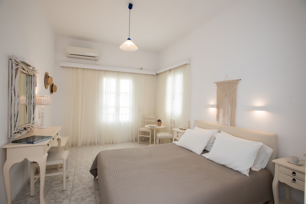 Standard Room photo 1
