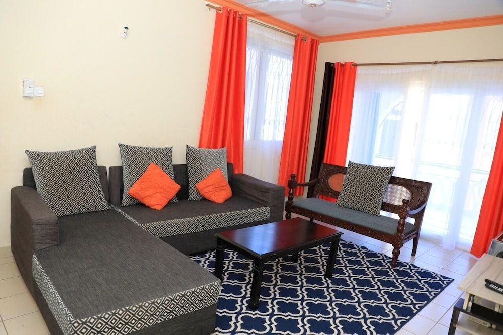 Comfort Apartment, 3 Bedrooms, Garden View photo 1