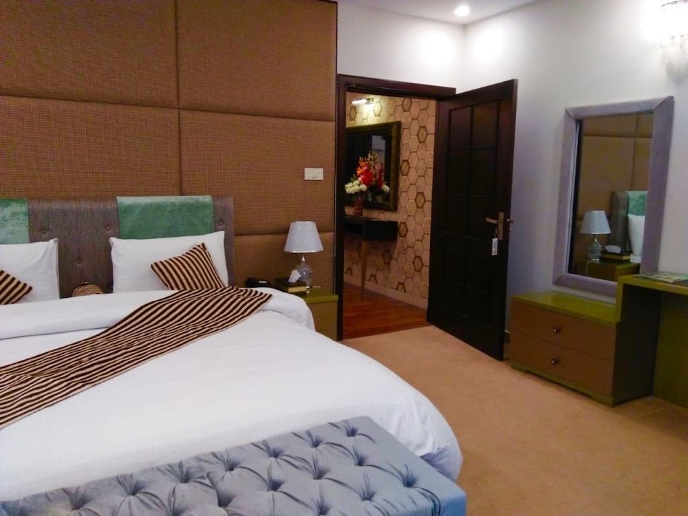 Family Suite - Photo 5