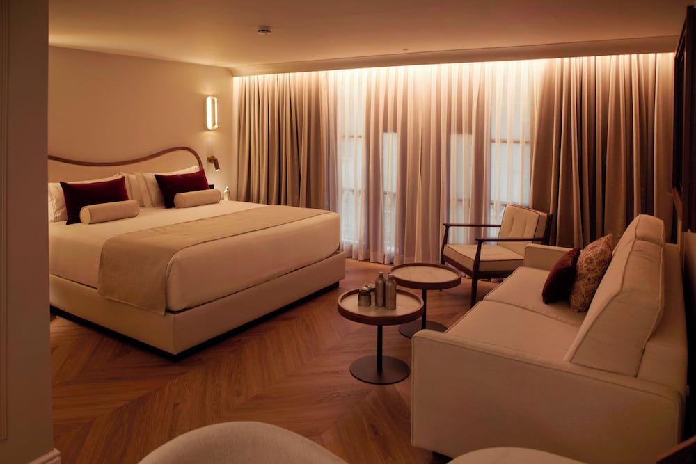 Junior Studio Suite