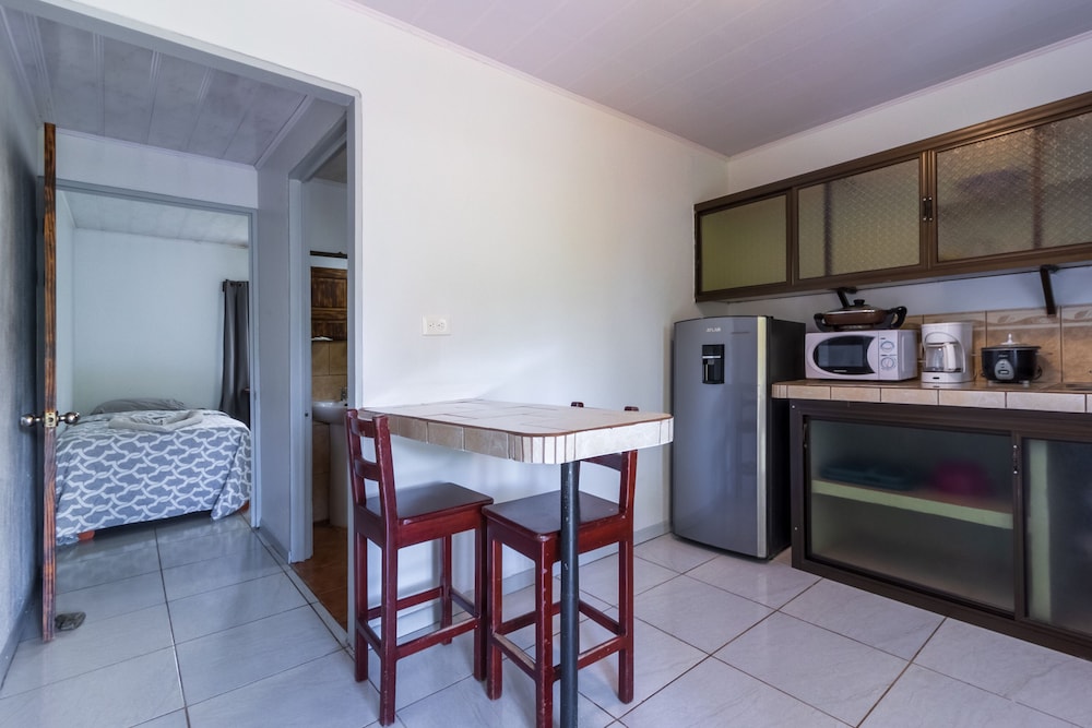 Economy Triple Room, 1 Bedroom photo 3