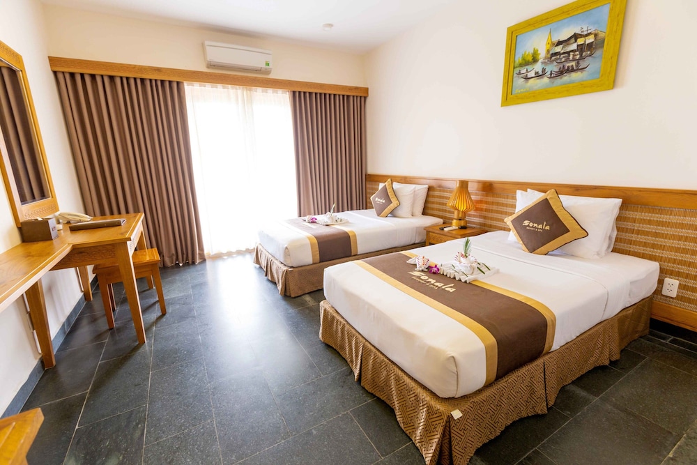 Deluxe Room, Garden View photo 3