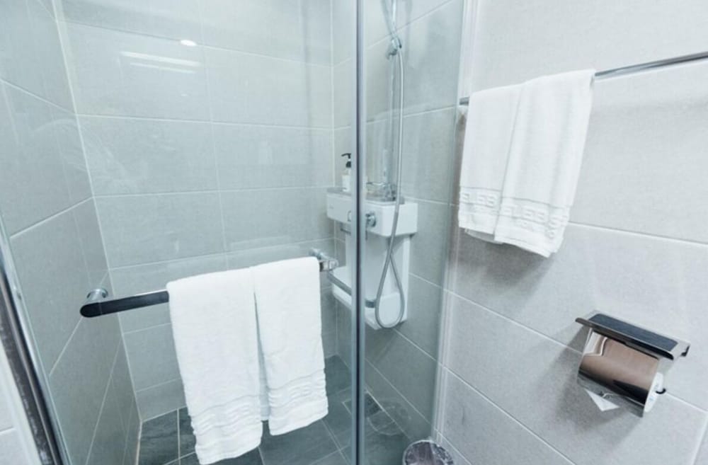 Deluxe Twin Room - Photo 15