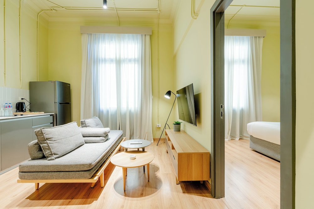 Apartment, 2 Bedrooms, Balcony, City View