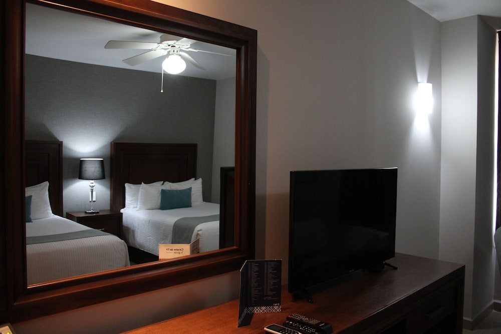Junior Suite, 2 Double Beds (European Plan) - Photo 6