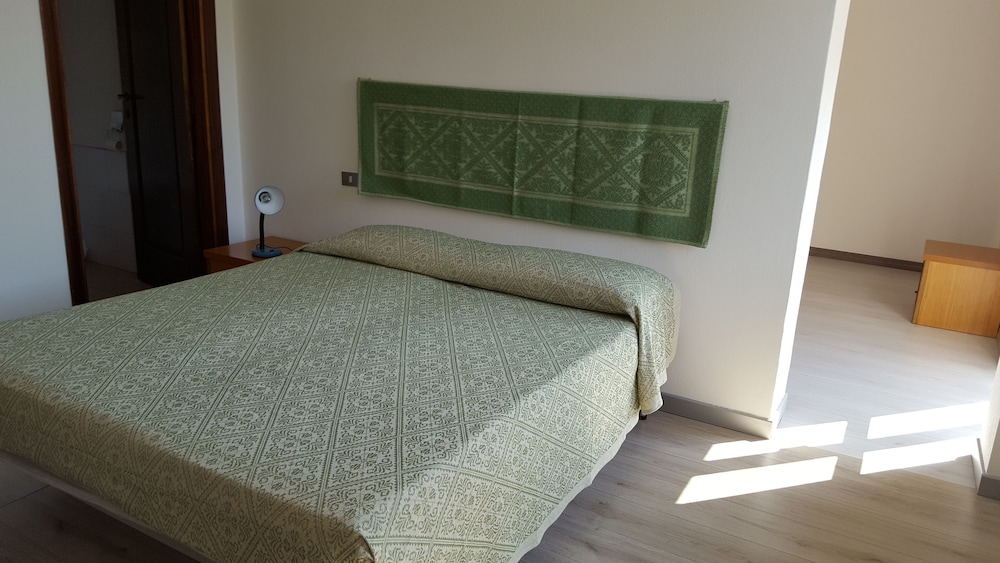 Comfort Room photo 2