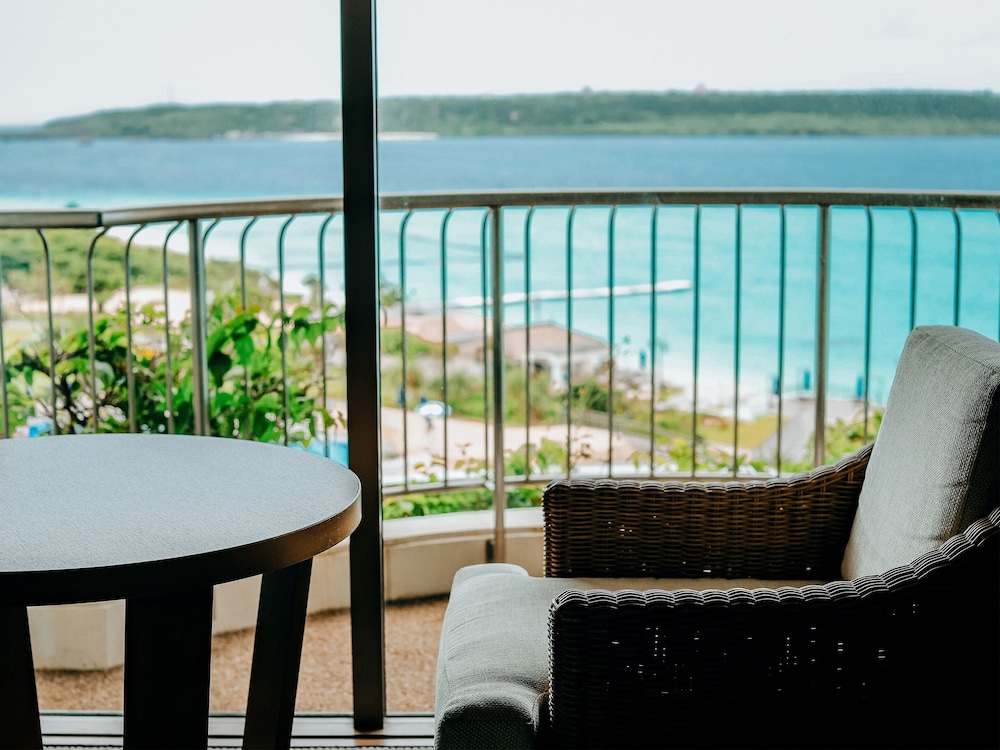 Coral Wing Premium Twin Room, Non Smoking, Ocean View Bathroom - Photo 4