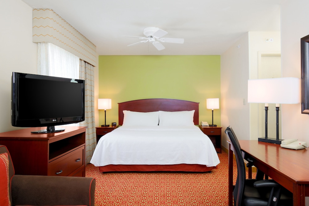 Suite, 1 King Bed, Accessible, Non Smoking (Hearing) - Photo 2