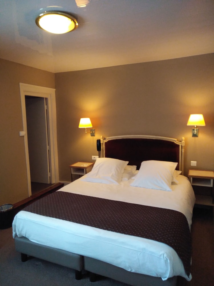 Superior Double or Twin Room photo 3