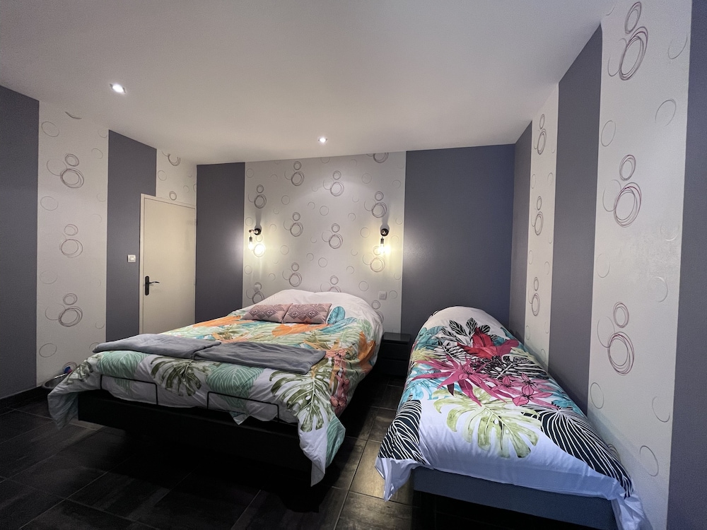 Panoramic Triple Room, 3 Bedrooms, Refrigerator, Garden View