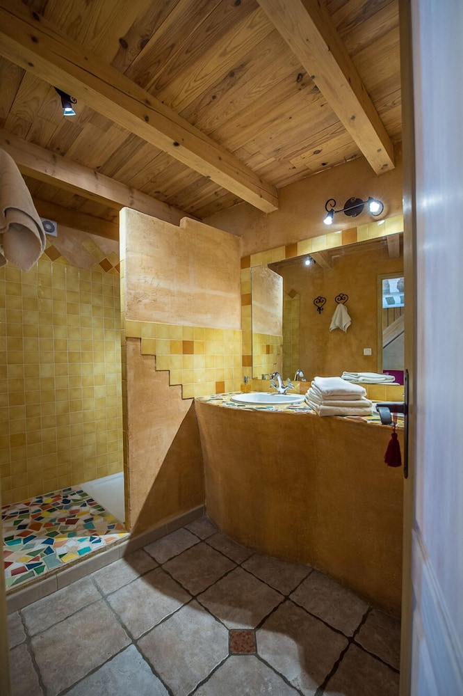 Superior Studio, 2 Bedrooms, Non Smoking (Theotime) photo 3