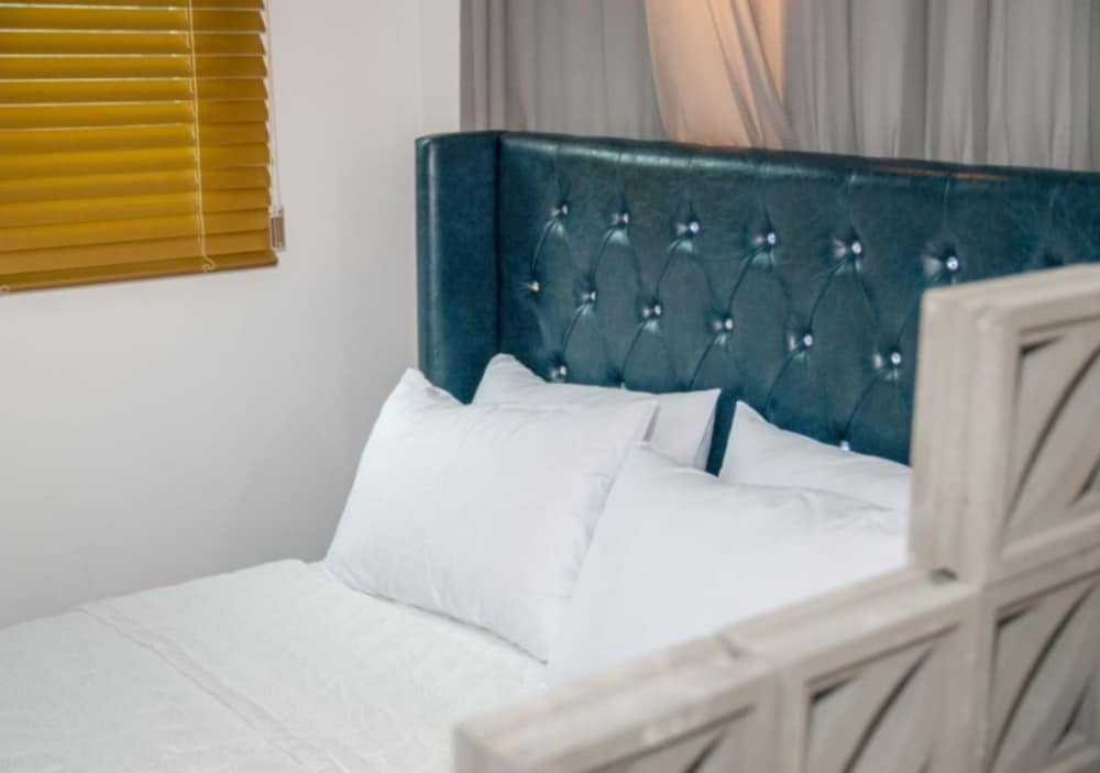 Studio Suite (Randomly Assigned) photo 2