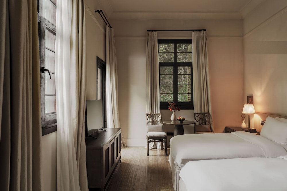 Luxury Twin Room