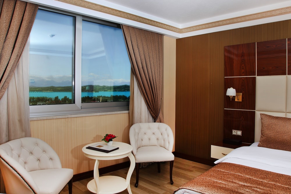 Standard Double Room, 1 Queen Bed photo 2