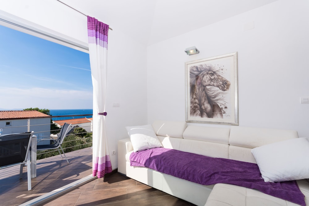 Apartment, 2 Bedrooms, Smoking, Balcony photo 3