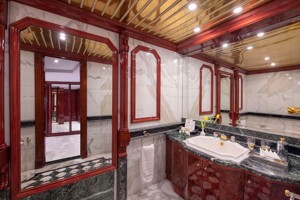Royal Suite