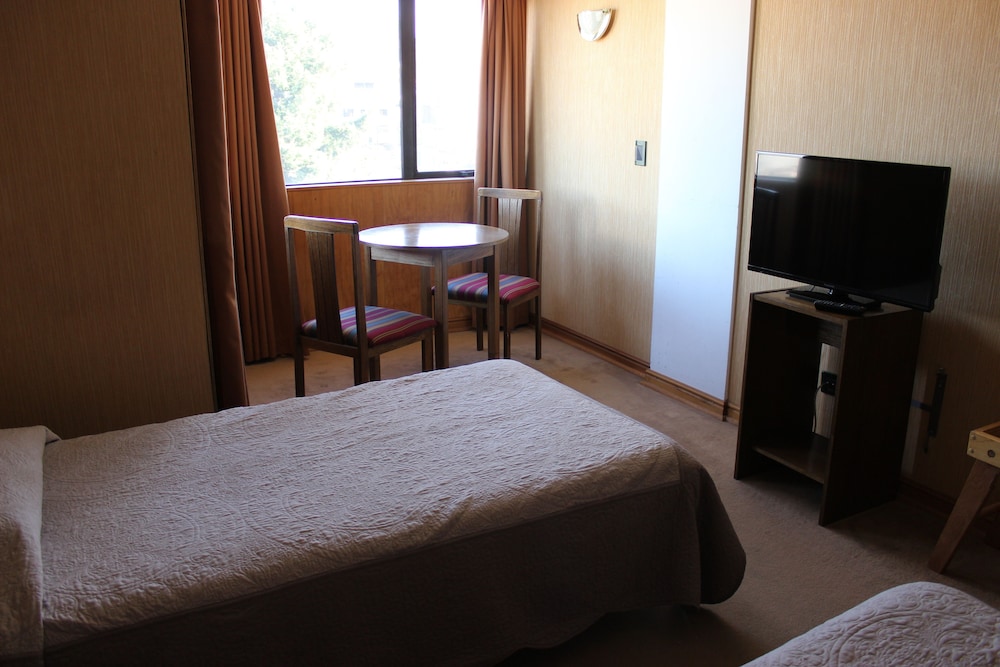 Standard Double Room, 2 Twin Beds photo 1