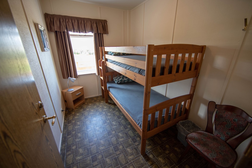 Quadruple Room, Mixed Dorm, Shared Bathroom photo 1