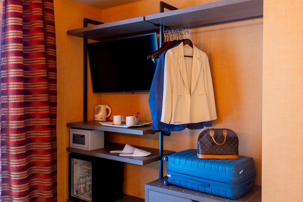 Superior Double Room, 1 Queen Bed - Photo 2