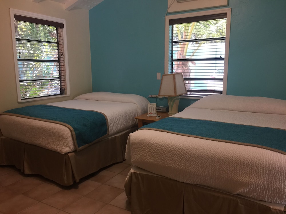 Cottage, 2 Queen Beds, Kitchenette photo 3
