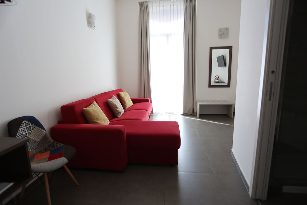 Room photo 2