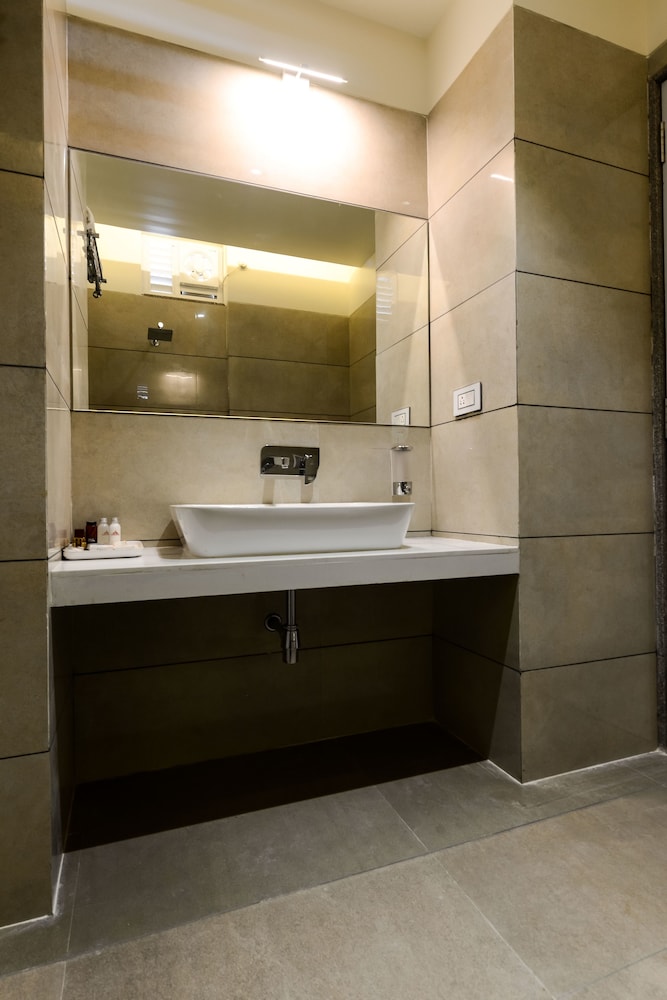 Business Room, 1 Double Bed - Photo 4