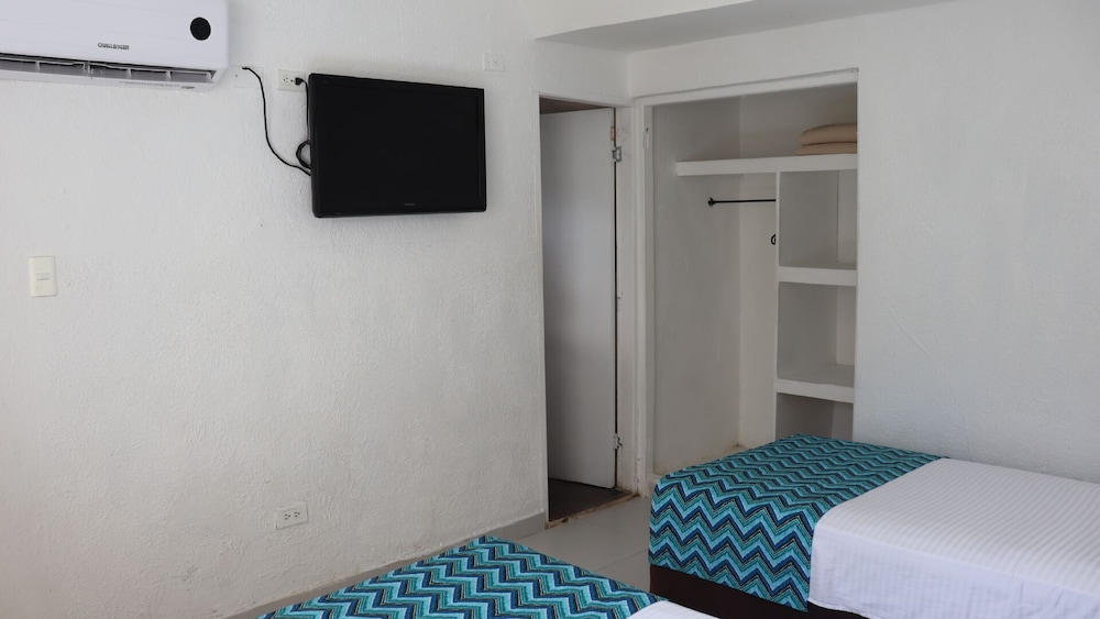 Standard Triple Room photo 2