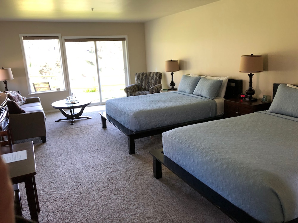 Comfort Studio Suite, 2 Queen Beds, Ocean View