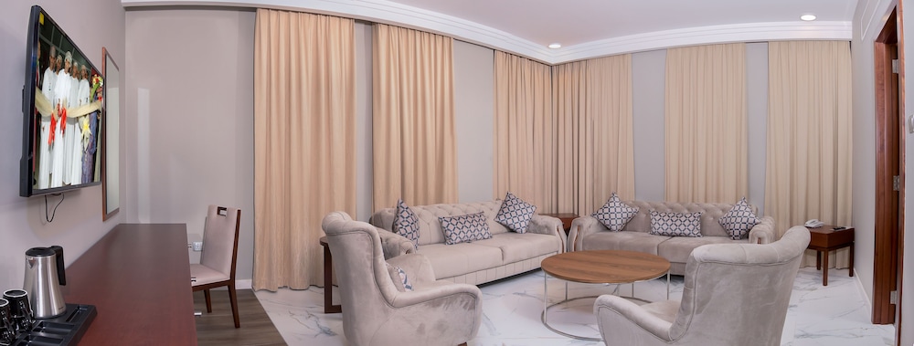 Executive Studio Suite - Photo 2