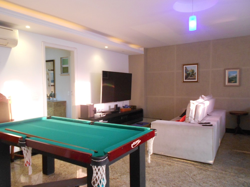 Apartment (4 Bedrooms)